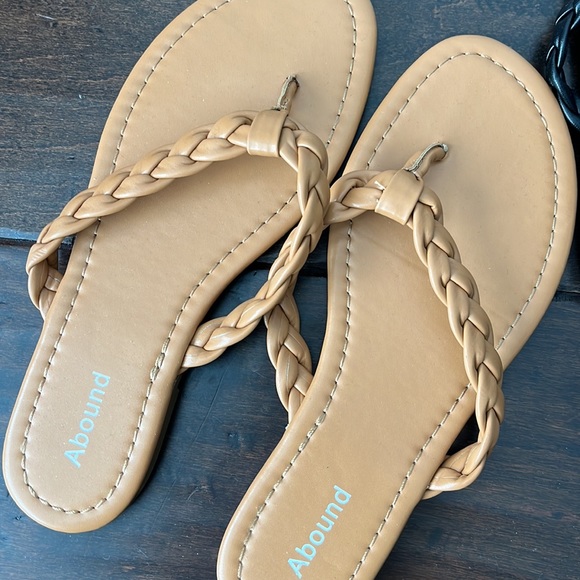 2 Pairs Braided Sandals - Picture 2 of 5